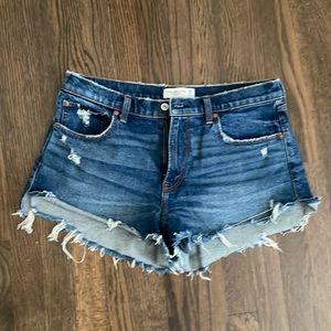 Abercrombie + Fitch Mid Rise Mom Shorts